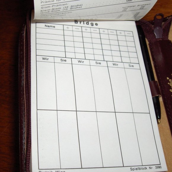 Piatnik Playing Cards in Leather Zip Case - Picture 7 of 9